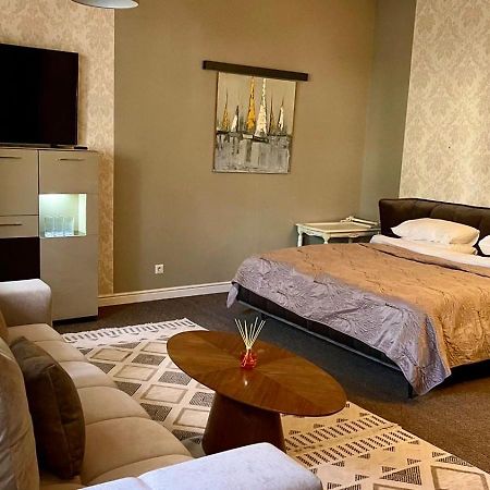 Villa-Sofia Mini-Hotel Odessa Exteriör bild