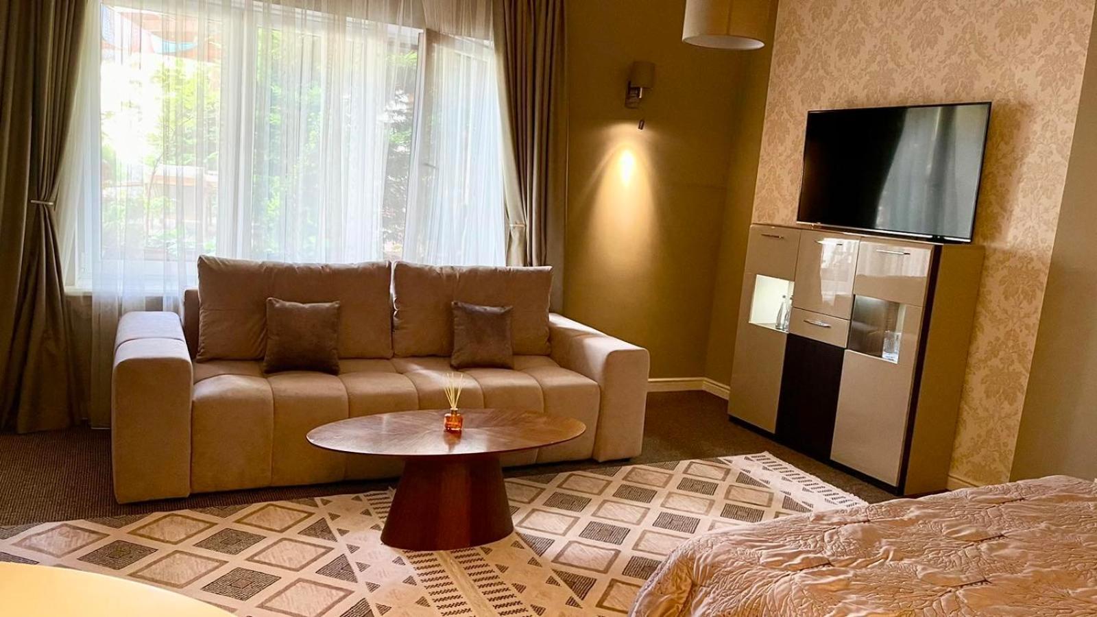 Villa-Sofia Mini-Hotel Odessa Exteriör bild